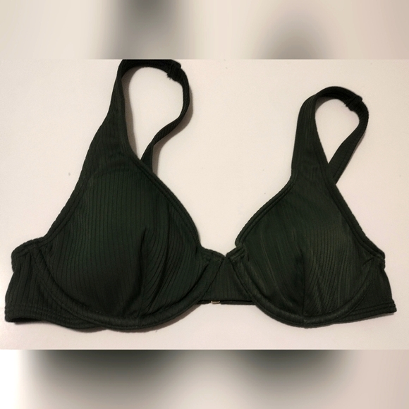 🆕 Shade & Shore green swim top - Picture 1 of 5